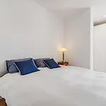 Charming One-Bedroom Principe Real | By Airnest